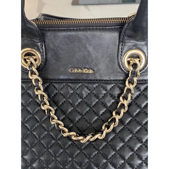 Calvin Klein Black Quilted Faux Leather Tote Handbag Gold Harware Pre Owned - Picture 7 of 9